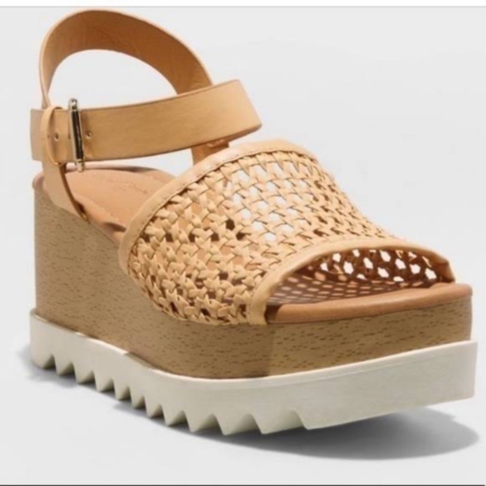 NIB Universal Thread Alba tan Chunky Platform Sandal 6.5